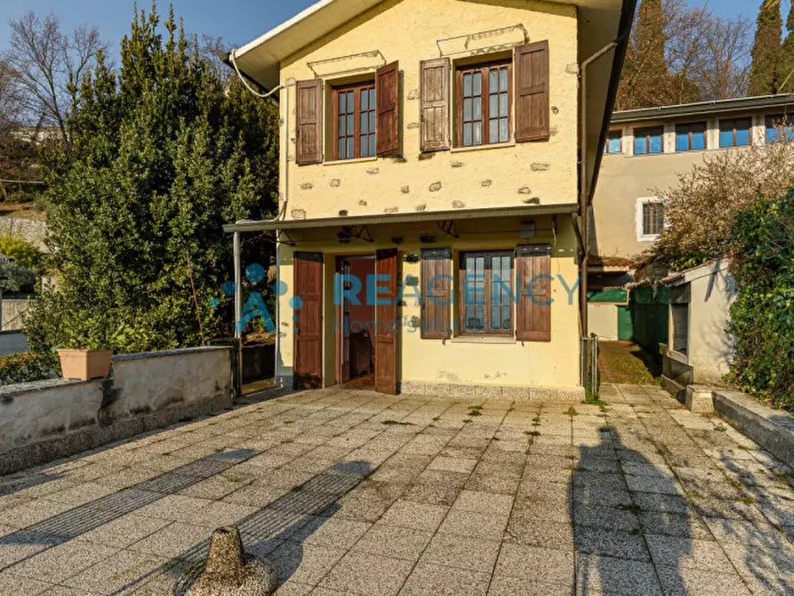 Immagine 12 di Casa indipendente in vendita  in via dalle ore a Trissino