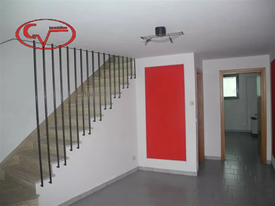 Immagine 1 di Ufficio in vendita  in viale diaz a Montevarchi