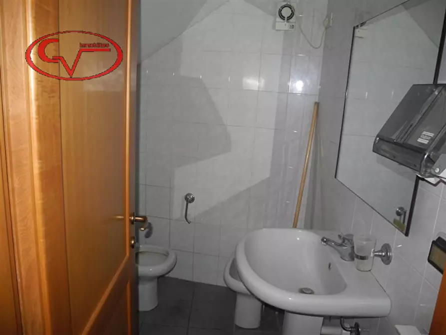 Immagine 4 di Ufficio in vendita  in viale diaz a Montevarchi
