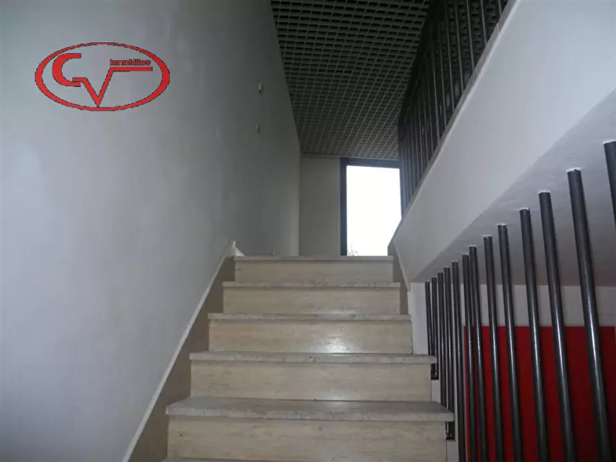 Immagine 5 di Ufficio in vendita  in viale diaz a Montevarchi
