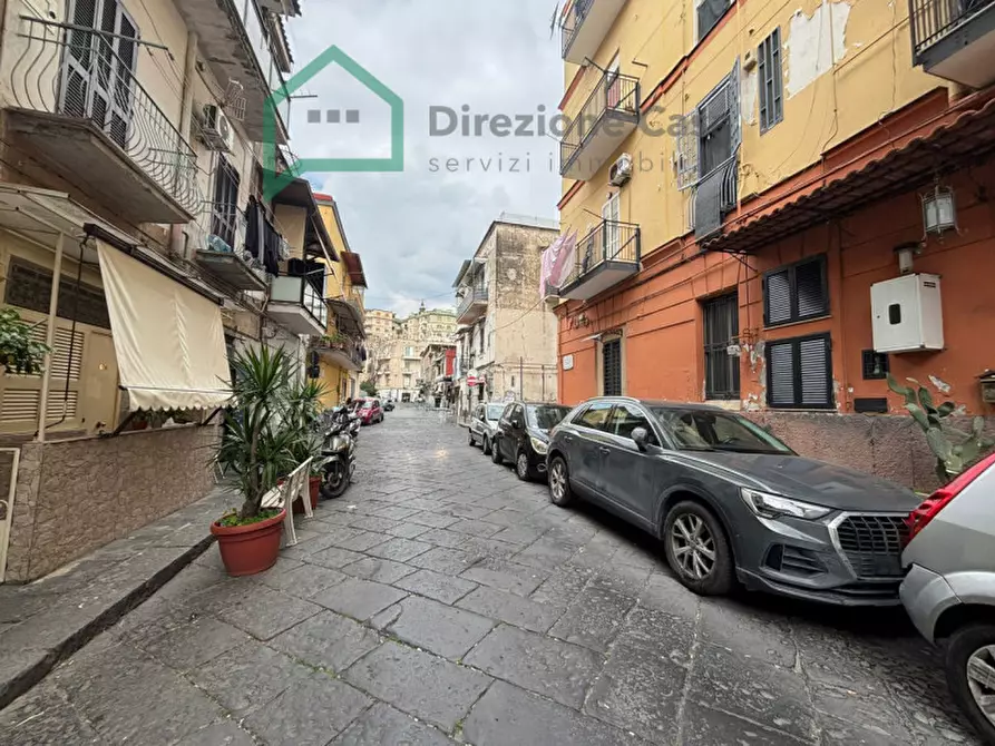 Immagine 1 di Negozio in vendita  in VIA ANDREA CANTELMO,23 a Napoli
