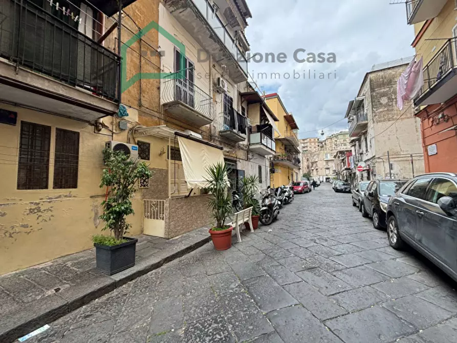 Immagine 2 di Negozio in vendita  in VIA ANDREA CANTELMO,23 a Napoli