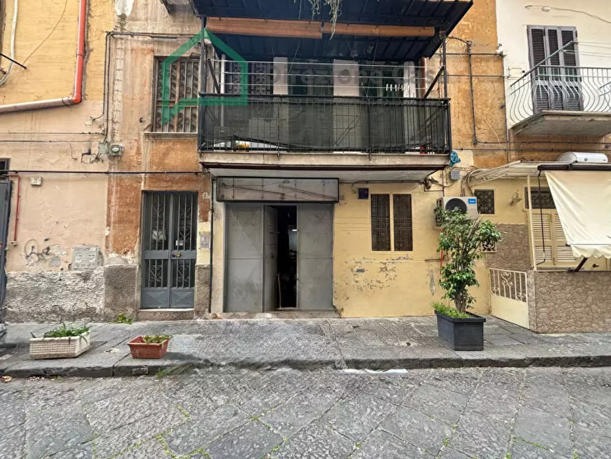 Immagine 4 di Negozio in vendita  in VIA ANDREA CANTELMO,23 a Napoli