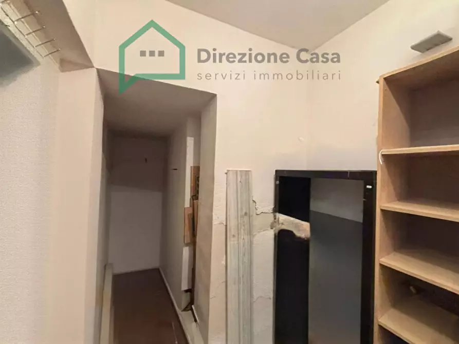 Immagine 14 di Negozio in vendita  in VIA ANDREA CANTELMO,23 a Napoli