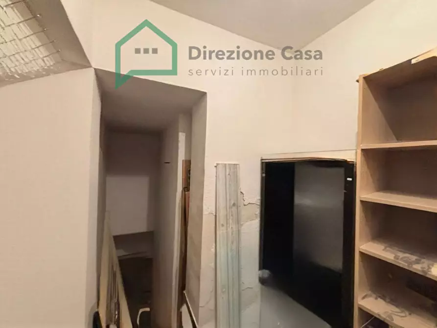 Immagine 15 di Negozio in vendita  in VIA ANDREA CANTELMO,23 a Napoli