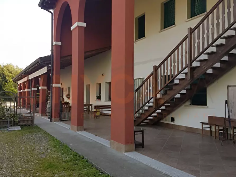 Immagine 10 di Agriturismo in vendita  a Santa Maria Di Sala