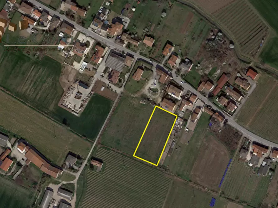 Immagine 1 di Terreno in vendita  a Lonigo