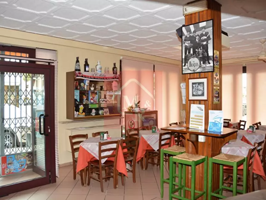 Immagine 5 di Attività commerciale in vendita  a Grado