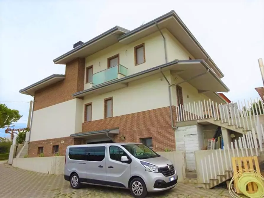 Immagine 3 di Villa in vendita  in Via Santa Caterina a Filottrano