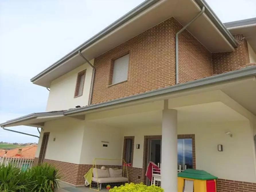 Immagine 5 di Villa in vendita  in Via Santa Caterina a Filottrano