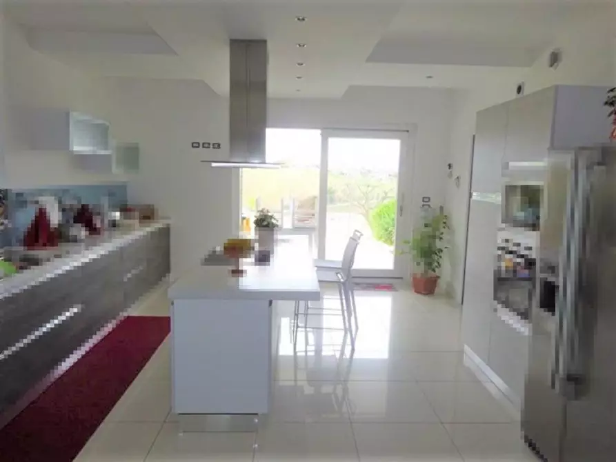 Immagine 26 di Villa in vendita  in Via Santa Caterina a Filottrano