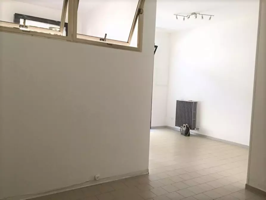 Immagine 8 di Ufficio in affitto  a Badia Polesine