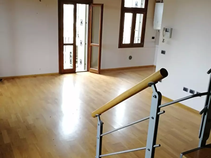 Immagine 2 di Appartamento in vendita  a Badia Polesine