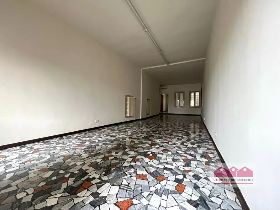 Immagine 7 di Appartamento in affitto  in piazza delle erbe 19 a Vicenza