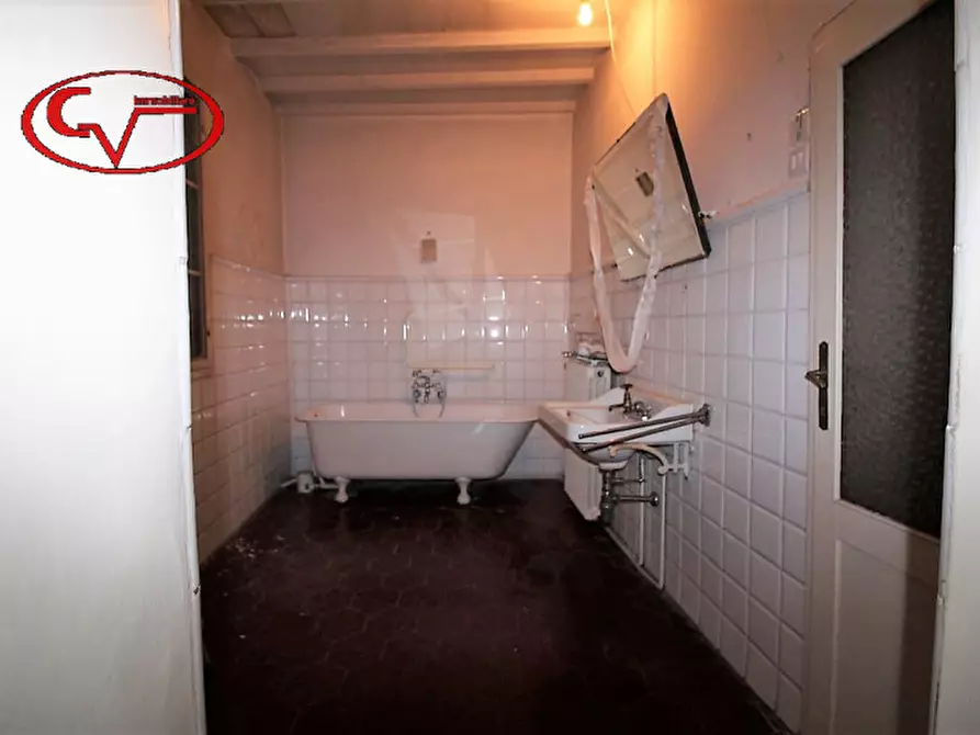 Immagine 18 di Appartamento in vendita  in via isidoro a Montevarchi