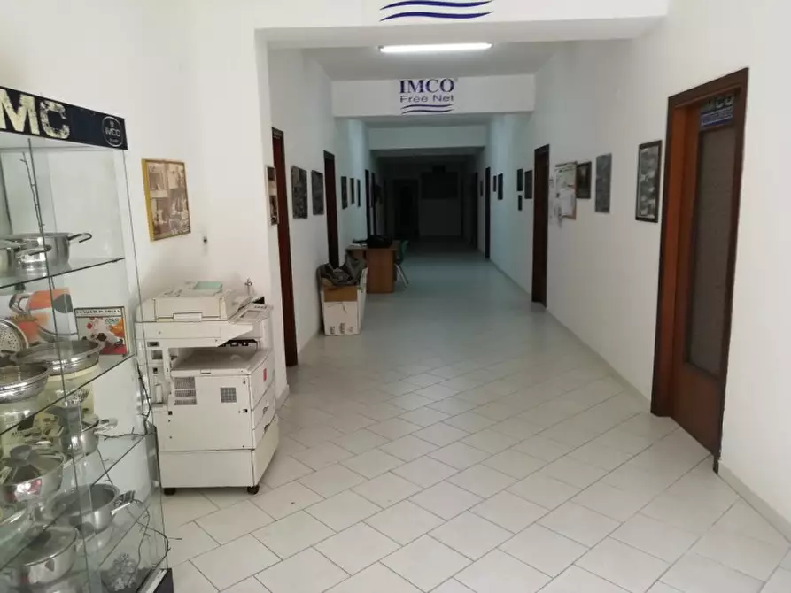 Immagine 4 di Magazzino in vendita  in piazza boris giuliano a San Filippo Del Mela