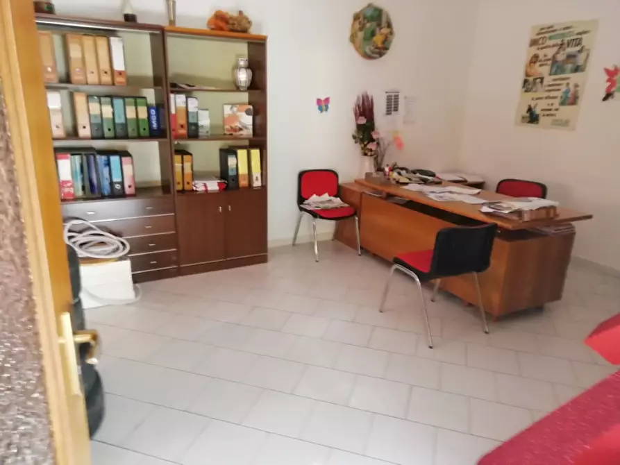 Immagine 5 di Magazzino in vendita  in piazza boris giuliano a San Filippo Del Mela