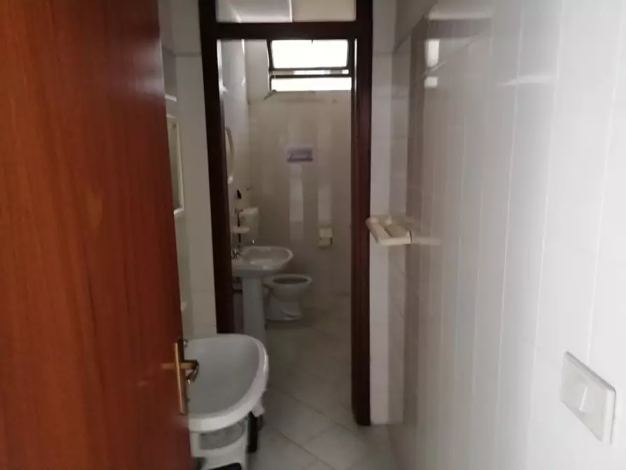 Immagine 8 di Magazzino in vendita  in piazza boris giuliano a San Filippo Del Mela