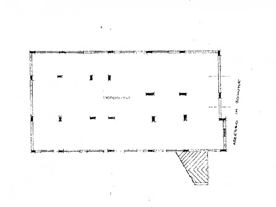 Immagine 9 di Magazzino in vendita  in piazza boris giuliano a San Filippo Del Mela