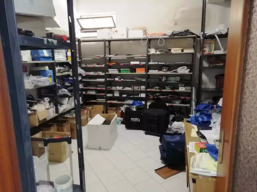 Immagine 4 di Magazzino in affitto  in piazza boris giuliano a San Filippo Del Mela