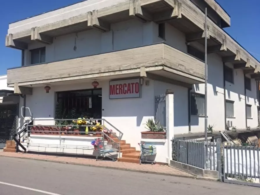 Immagine 2 di Capannone industriale in vendita  a Gambettola