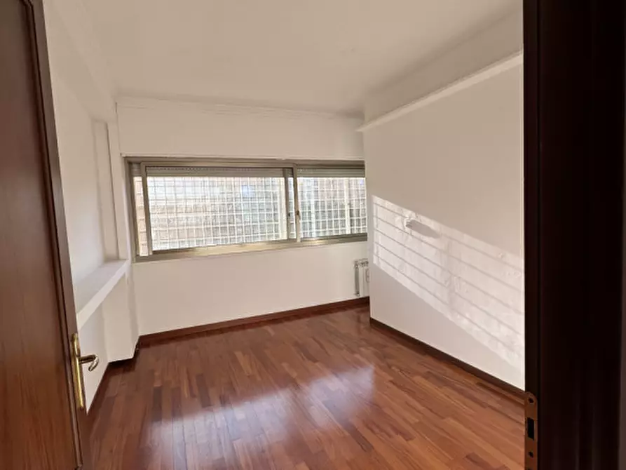 Immagine 32 di Appartamento in affitto  in elio lampridio cerva 90 a Roma