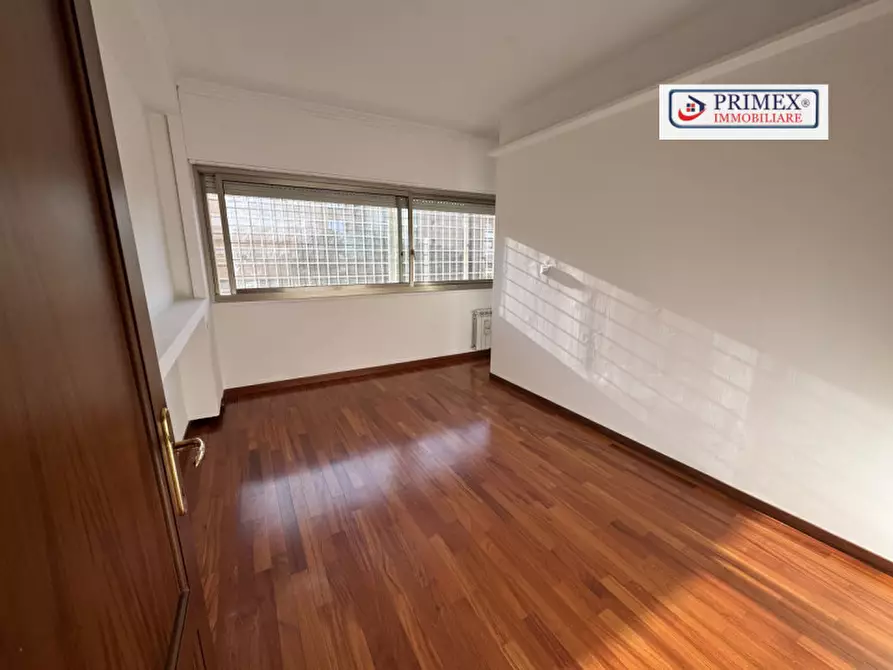 Immagine 36 di Appartamento in affitto  in elio lampridio cerva 90 a Roma