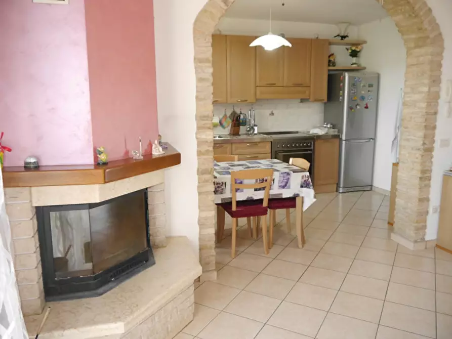 Immagine 5 di Casa indipendente in vendita  a Trecastelli