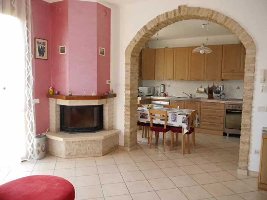 Immagine 29 di Casa indipendente in vendita  a Trecastelli