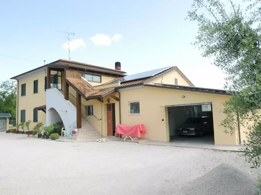 Immagine 31 di Casa indipendente in vendita  a Trecastelli