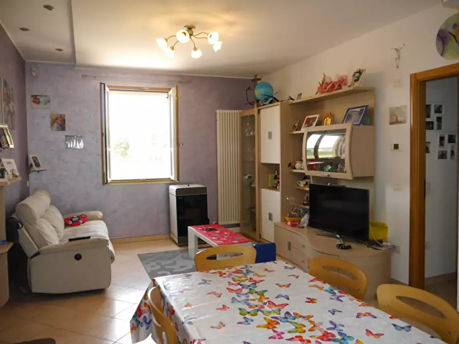 Immagine 37 di Casa indipendente in vendita  a Trecastelli