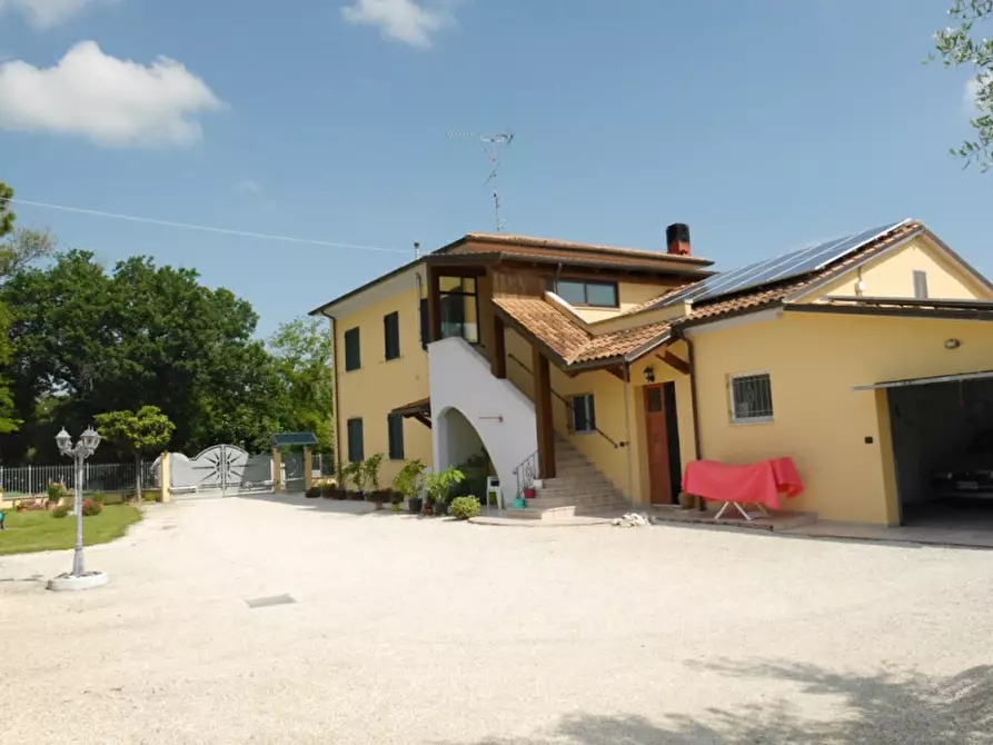 Immagine 50 di Casa indipendente in vendita  a Trecastelli