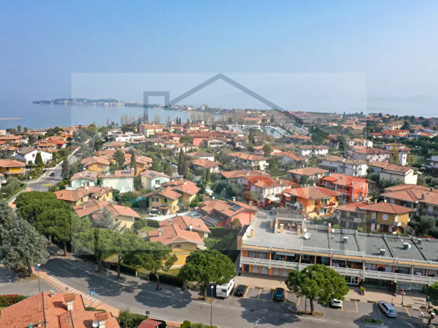 Immagine 8 di Magazzino in vendita  a Sirmione