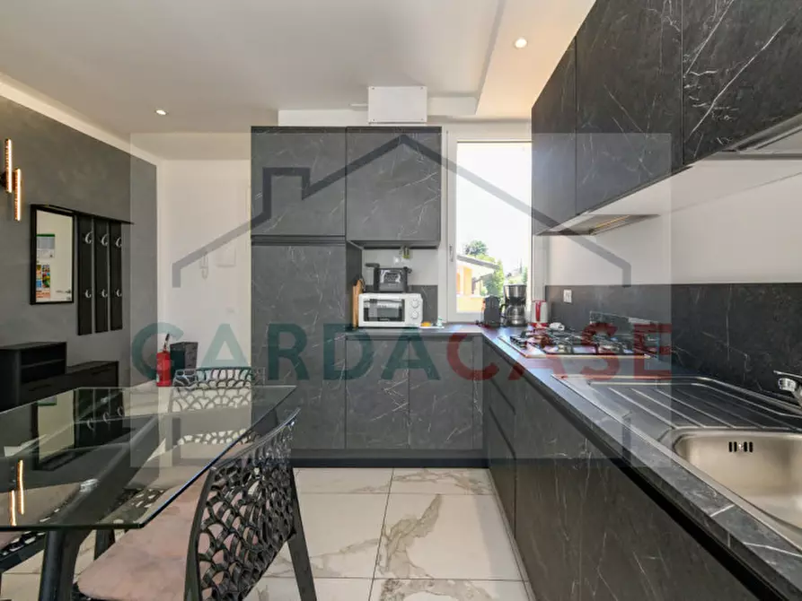 Immagine 12 di Appartamento in vendita  in Via Salvo D'Acquisto a Sirmione