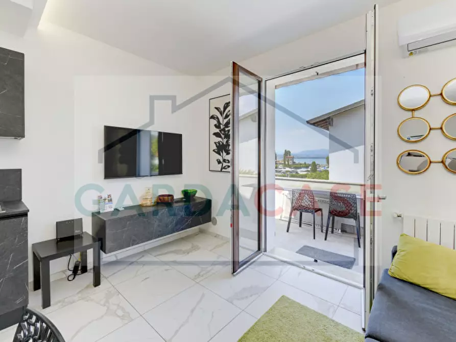 Immagine 15 di Appartamento in vendita  in Via Salvo D'Acquisto a Sirmione