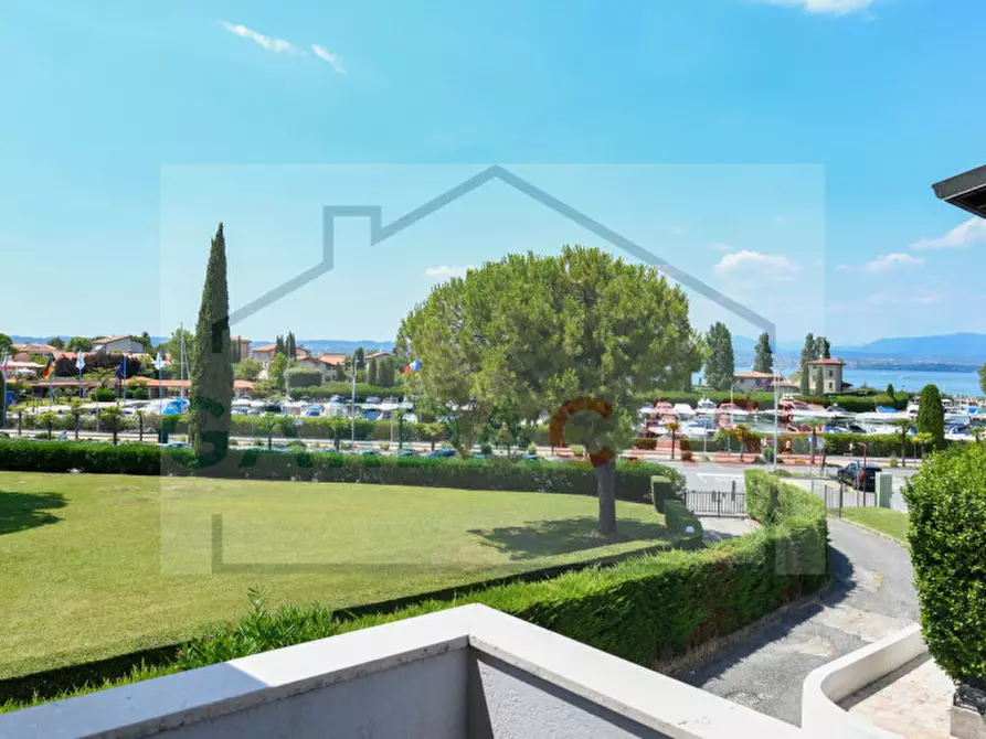 Immagine 16 di Appartamento in vendita  in Via Salvo D'Acquisto a Sirmione