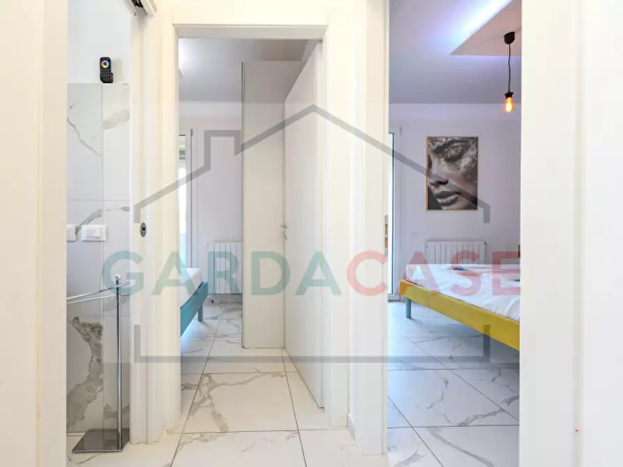 Immagine 21 di Appartamento in vendita  in Via Salvo D'Acquisto a Sirmione