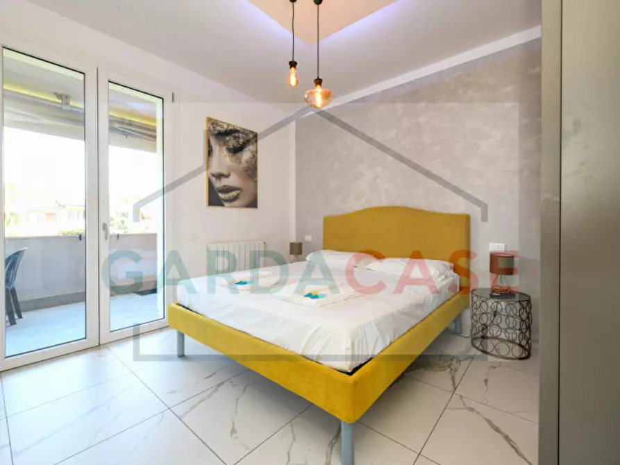 Immagine 22 di Appartamento in vendita  in Via Salvo D'Acquisto a Sirmione