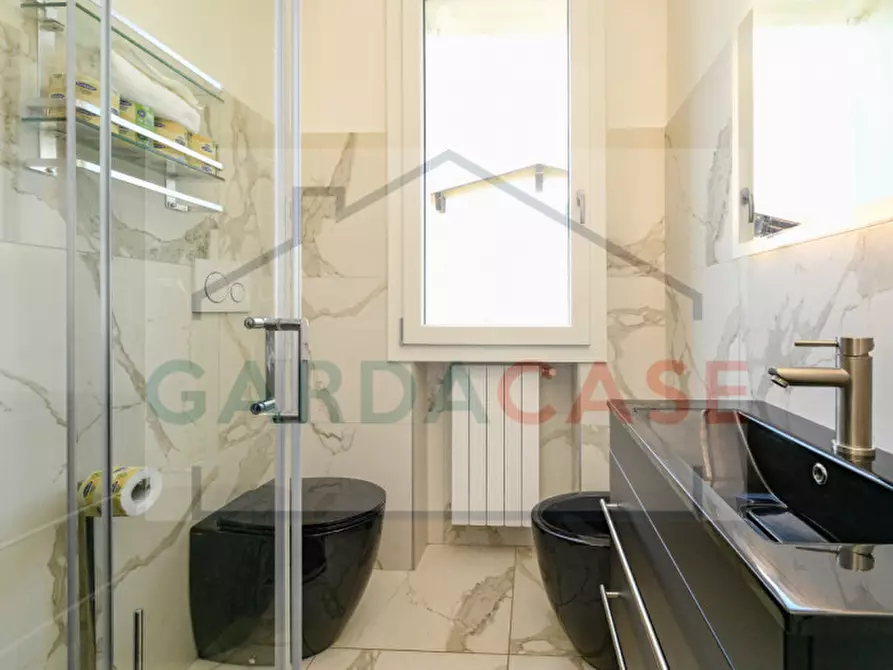 Immagine 27 di Appartamento in vendita  in Via Salvo D'Acquisto a Sirmione