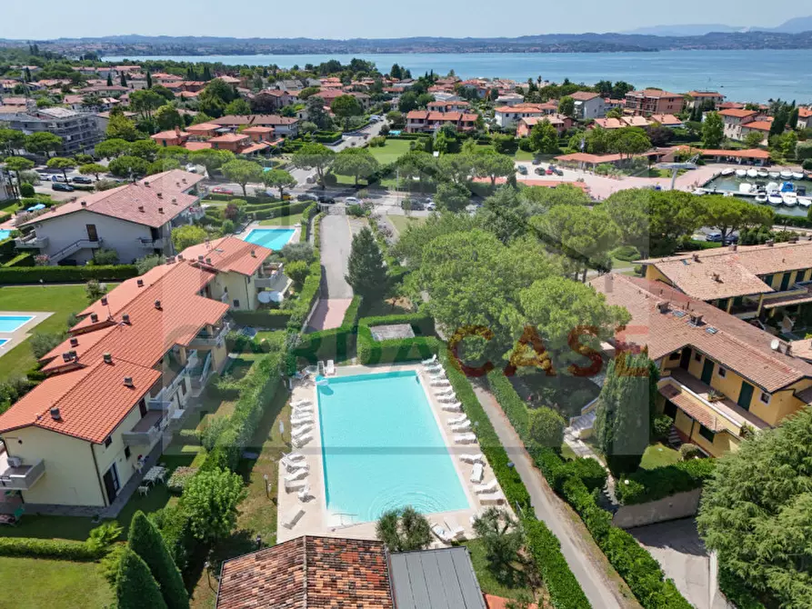 Immagine 35 di Appartamento in vendita  in Via Salvo D'Acquisto a Sirmione