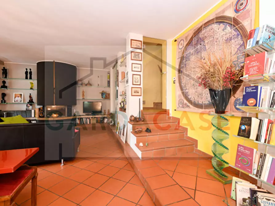 Immagine 5 di Villa in vendita  in via san martino della battaglia a Sirmione