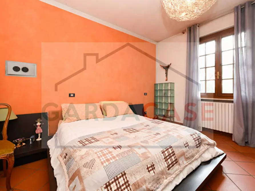 Immagine 14 di Villa in vendita  in via san martino della battaglia a Sirmione