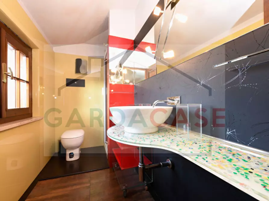 Immagine 22 di Villa in vendita  in via san martino della battaglia a Sirmione