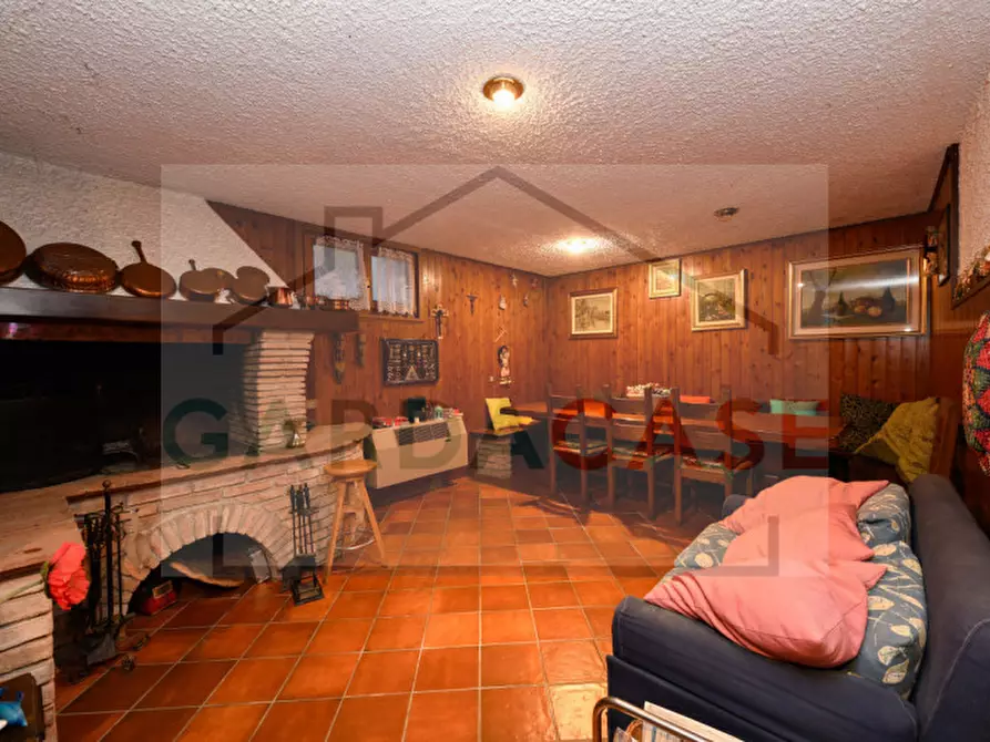 Immagine 25 di Villa in vendita  in via san martino della battaglia a Sirmione