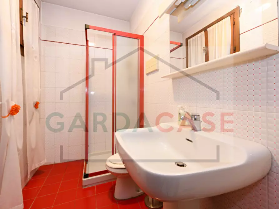 Immagine 27 di Villa in vendita  in via san martino della battaglia a Sirmione