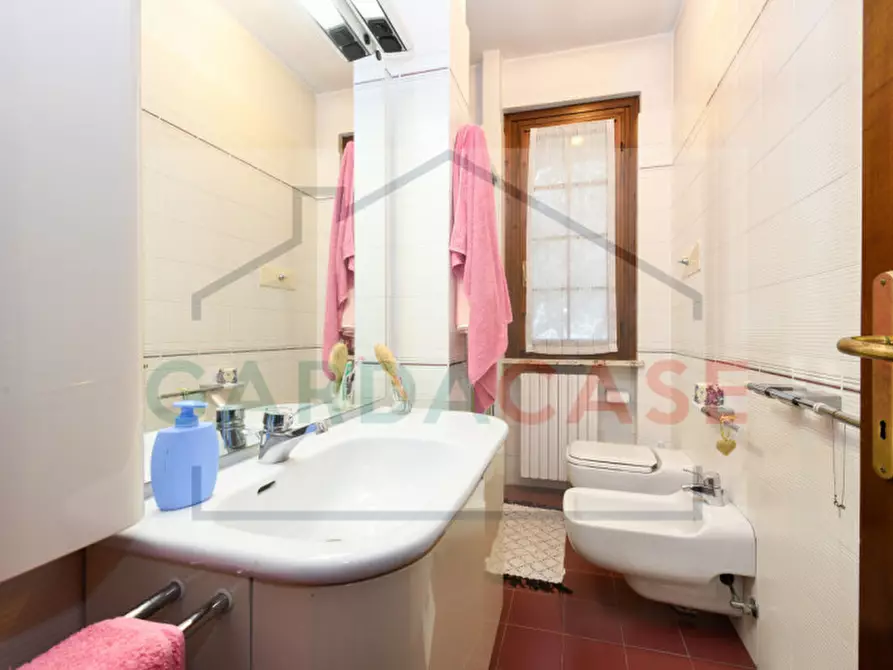 Immagine 28 di Villa in vendita  in via san martino della battaglia a Sirmione