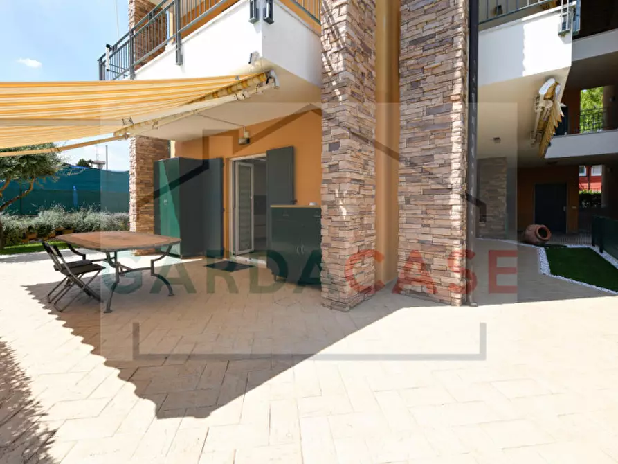 Immagine 5 di Appartamento in vendita  in Via Lazzarini a Sirmione
