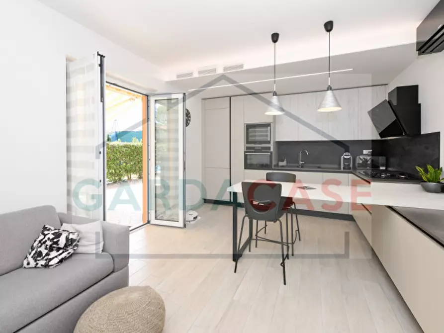 Immagine 10 di Appartamento in vendita  in Via Lazzarini a Sirmione