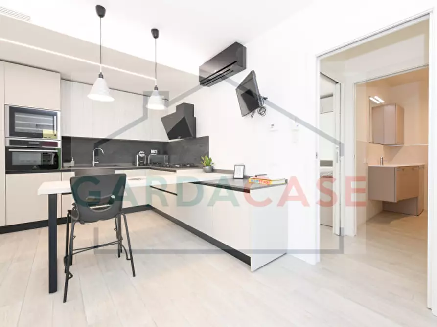 Immagine 15 di Appartamento in vendita  in Via Lazzarini a Sirmione