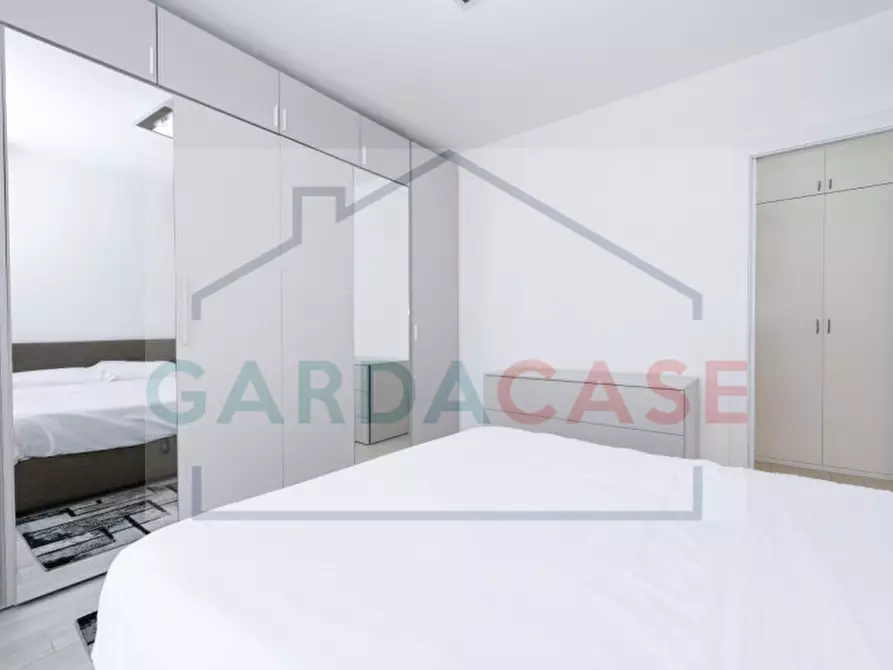 Immagine 17 di Appartamento in vendita  in Via Lazzarini a Sirmione